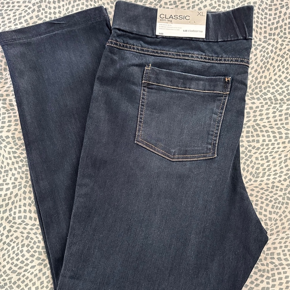LIZ CLAIBORNE CLASSIC SLIM LEG